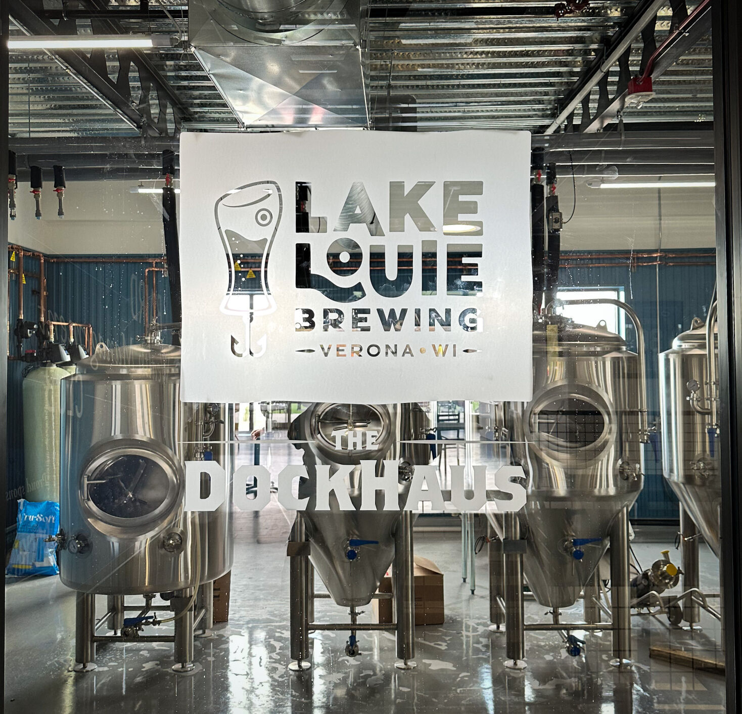 Wisconsin Brewing Co. and Lake Louie Brewing